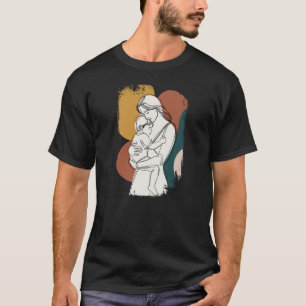 Mütterliche Ruhe: Eine minimalistische Umarmung T-Shirt