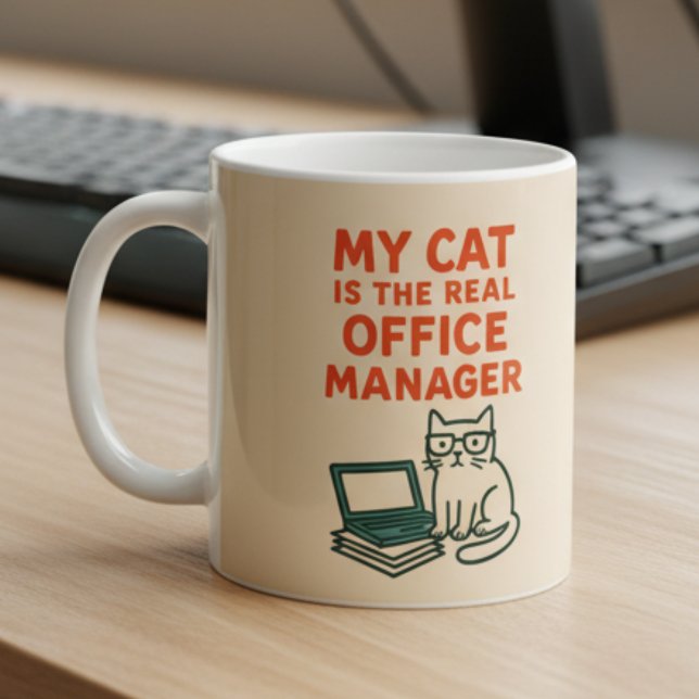 My Cat Real Office Manager – Funny Work From home Kaffeetasse (Von Creator hochgeladen)