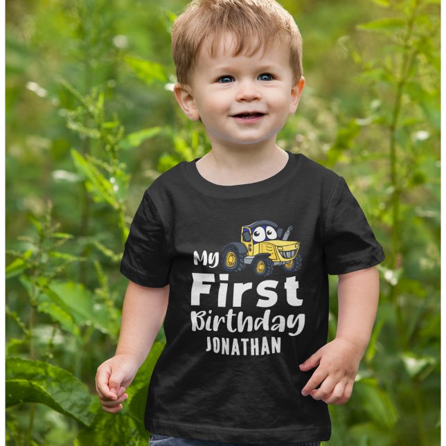 My First Birthday Cute Tractor Boy Baby T-shirt (Von Creator hochgeladen)