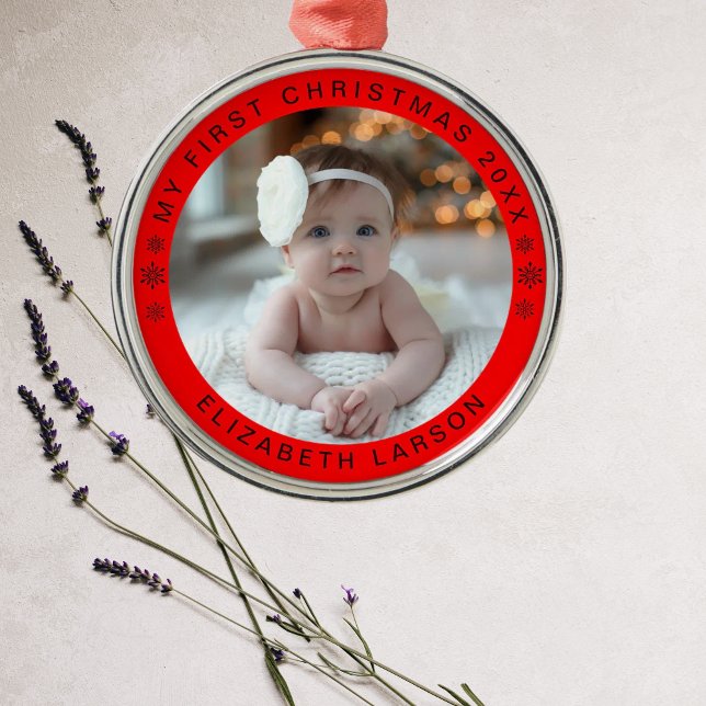 My First Christmas Personalized Baby Photo Red Ornament Aus Metall (Von Creator hochgeladen)