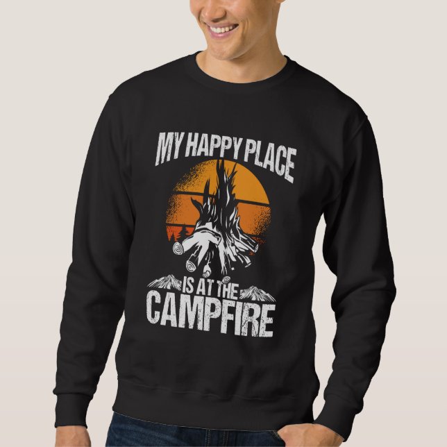 My Happy Place Is A The Campfire Camping Sweatshirt (Vorderseite)