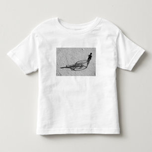 Myanmar, Bagan, Junge auf einem riesigen Fahrrad u Kleinkind T-shirt