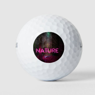 Mysteriöse Fichtenwälder Natur Neon magenta Zeiche Golfball
