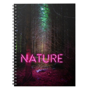 Mysteriöse Fichtenwälder Natur Neon magenta Zeiche Notizblock