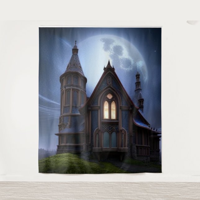 Mysteriöses gotisches Haus auf Hügel Wandteppich (Vorderseite)