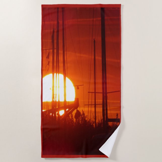 Mysteriöses Sonnenuntergang Strandtuch (Vorderseite)