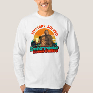 Mystery löste alle Lieben Kaffee Funny Bigfoot T-Shirt