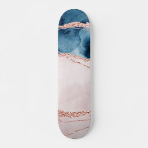Mystic Elegance Aquamarines Blau und Rose Gold A Skateboard