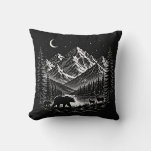 Mystic Mountain Wilderness Nacht im Linocut-Stil Kissen
