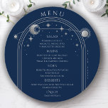 Mystical Blue Silver Sun Moon Stars Space Wedding Menükarte<br><div class="desc">Mystical Blue Silver Sun Moon Stars Space Wedding Menu Cards verfügen über einen silbernen Rahmen aus Sonne, Mond und Sternen auf einem blauen Hintergrund mit Menüdetails in der Mitte in modernen silbernen Kalligraphie-Skript. Personalisieren Sie den Text durch Bearbeiten in den bereitgestellten Textfeldern. Entworfen für Sie von Evco Studio © unter...</div>