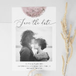 Mystical Blush Pink Moon | Elegante Script Wedding Save The Date<br><div class="desc">Bringen Sie eine Touch von Mystik und Eleganz in Ihre Hochzeitsankündigung mit dieser himmlischen Themenkarte Save the Date. Mit einem sanften Vollmonddesign und einer anmutigen, zarten Schriftzeichen-Typografie ist diese Karte ideal für Paare, die in der spirituellen, launischen oder modernen Boho-Ästhetik gezeichnet werden. Ob Sie eine romantische Abend-Zeremonie oder eine einzigartige...</div>