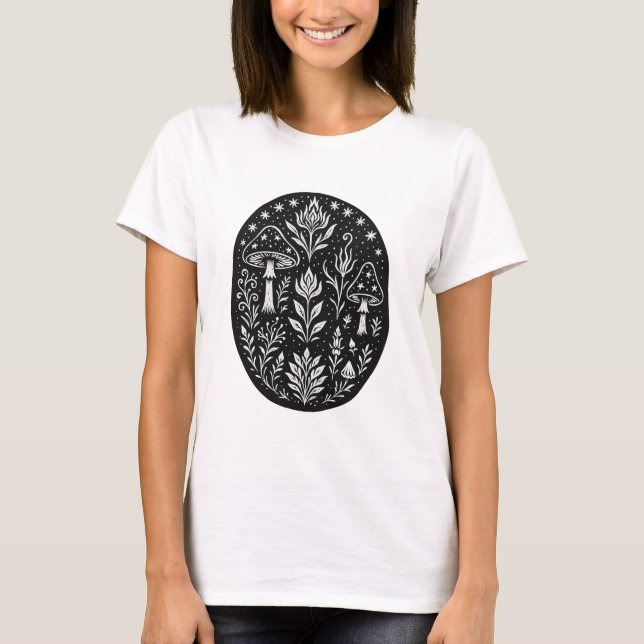 Mystical Boho Mushroom Design – Botanical Folk Art T-Shirt (Vorderseite)