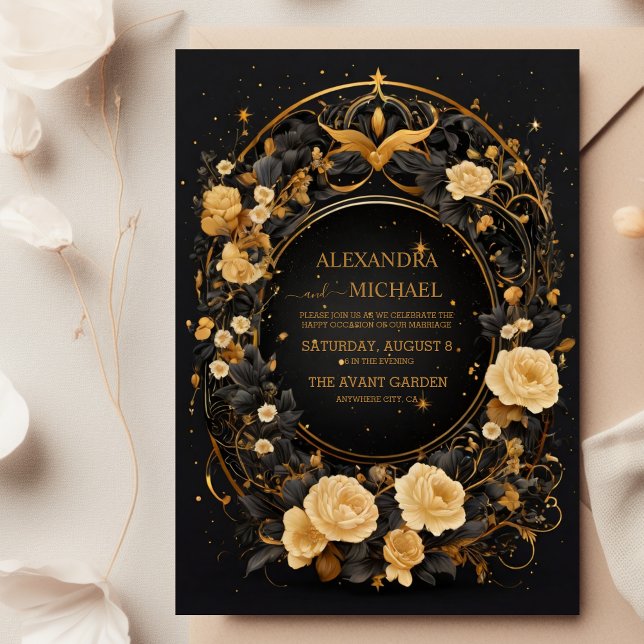 Mystical Celestial Black and Gold Wedding Einladung (Von Creator hochgeladen)