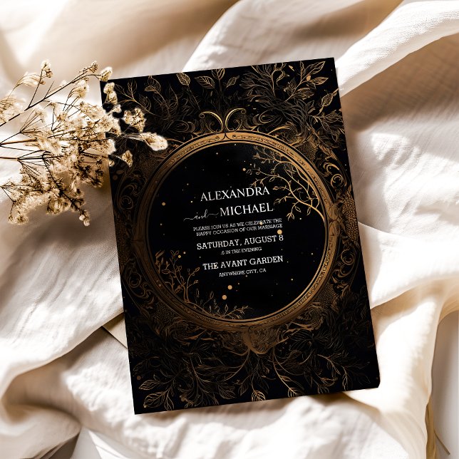 Mystical Celestial Black and Gold Wedding Einladung (Von Creator hochgeladen)