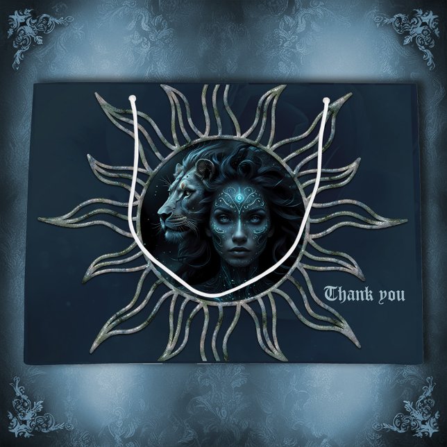 Mystical connection,  mystical woman and the lion. große geschenktüte (Von Creator hochgeladen)