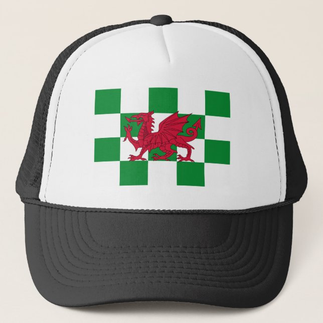 Mystical Red Celtic Dragon Flag Wales Truckerkappe (Vorderseite)