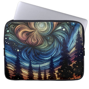 Mystische ätherische Kunst mit Bäumen und Nachthim Laptopschutzhülle