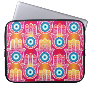 Mystische Hamsa: verziert nahtloses Design. Laptopschutzhülle