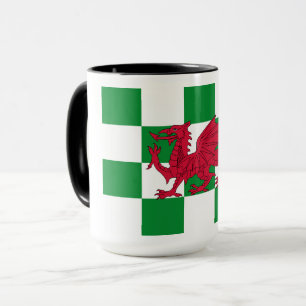 Mystische rote keltische Drachenflagge von Wales Tasse
