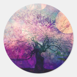 Mystischer Baum und Nachtmond Runder Aufkleber