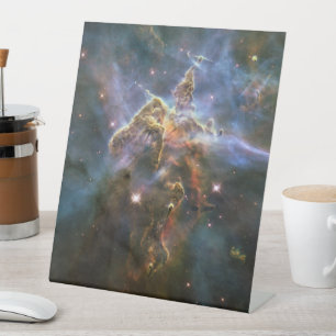 Mystischer Berg in Carina Nebula Hubble Space Sockelschild