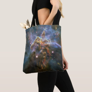 Mystischer Berg in Carina Nebula Hubble Space Tasche
