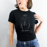 Mystischer Tarot Card Junggeselinnen-Abschied The  T-Shirt<br><div class="desc">Dieses Design besticht durch ein mystisches Tarot-Kartendesign mit modernen himmlischen Schriftart. Sehen Sie sich die gesamte Kollektion an,  um mehr passende Artikel zu finden!</div>