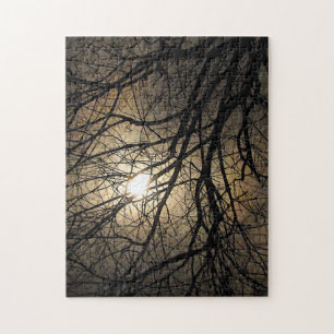 Mystisches Mond-und Baumast-Puzzlespiel