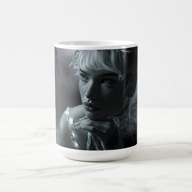 Mystisches Portrait Kaffeetasse (Mittel)