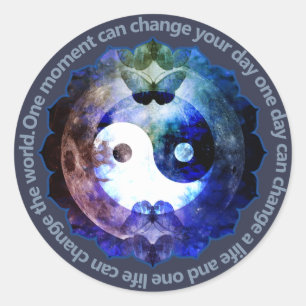 Mystisches Yin Yang, spirituelles inspirierendes Z Runder Aufkleber