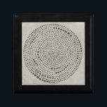 Mythos - Kreis Erinnerungskiste<br><div class="desc">Mythos I von Chariklia Zarris. Circle Design bestehend aus mehreren Punkten auf einem neutralen Hintergrund.</div>