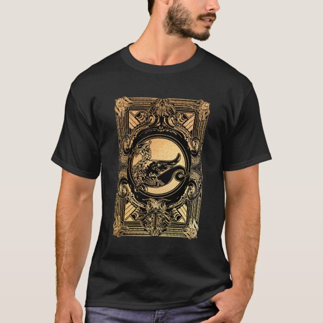 Myths & Majesty Tapestry T-Shirt (Vorderseite)