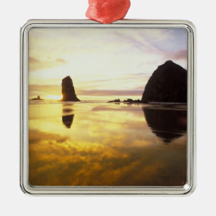N.A., USA, Oregon, Cannon Beach Sonnenuntergang mi Ornament Aus Metall