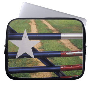 N.A., USA, Texas, Lake Buchanan, Flagge von Texas Laptopschutzhülle
