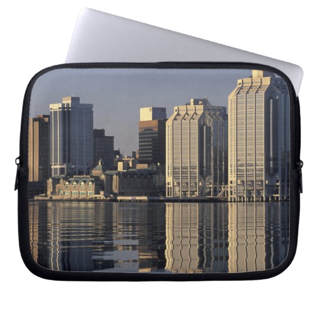 NA, Kanada, Nova Scotia, Halifax. Halifax Laptopschutzhülle (Vorderseite)
