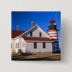 NA, USA, Maine. West Quoddy Leuchtturm in der Nähe Button