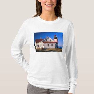 NA, USA, Maine. West Quoddy Leuchtturm in der Nähe T-Shirt