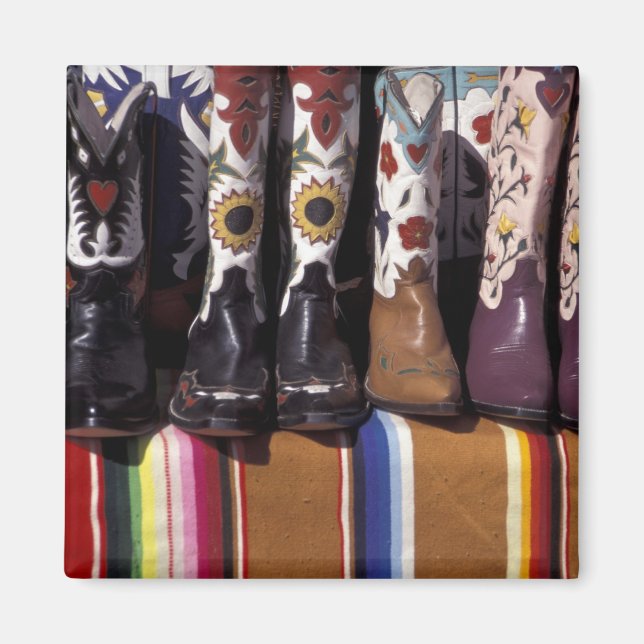 NA, USA, New Mexico, Santa Fe. Cowboystiefel Magnet (Vorne)