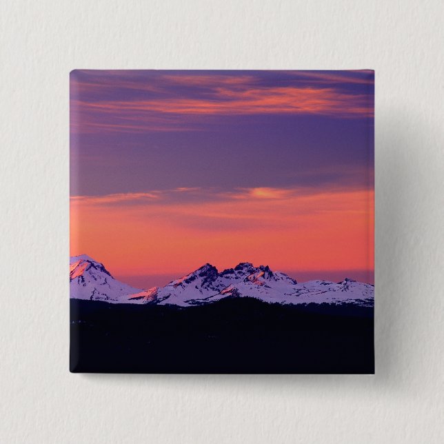 NA, USA, Oregon, The Three Sisters Mountains Button (Vorderseite)