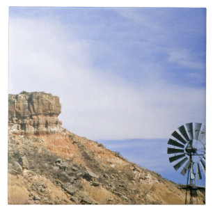 NA, USA, Texas Windmühle und Klippen von Palo Duro Fliese