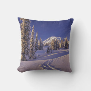 NA, USA, Washington, Mt. Rainier NP, Schneeschuh Kissen