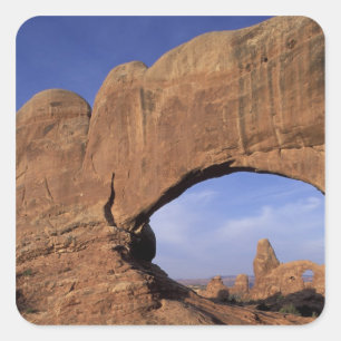 NA, Utah, Arches National Park. Double Arch Quadratischer Aufkleber