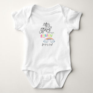 Nach jedem Sturm gibt es einen Regenbogen-Bodysuit Baby Strampler