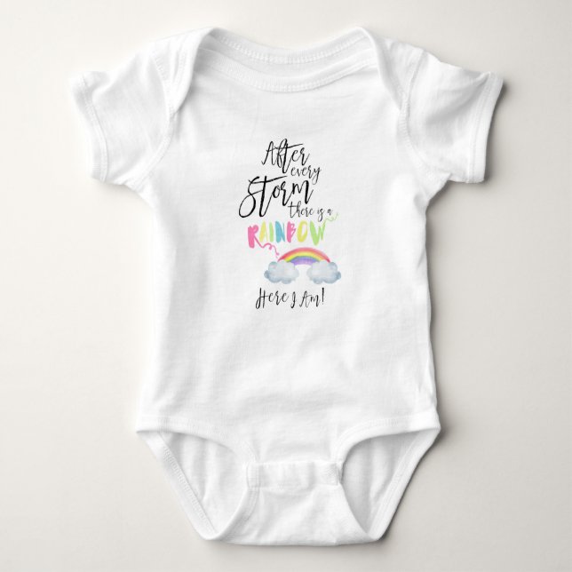 Nach jedem Sturm gibt es einen Regenbogen-Bodysuit Baby Strampler (Vorderseite)