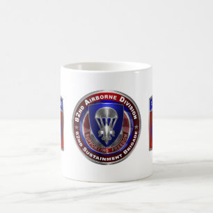 Nachhaltigkeitsbrigade des 82. Im Flugzeug Geschäf Kaffeetasse