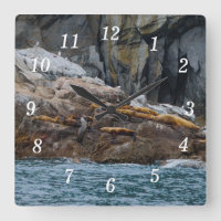 Nächste in der Line Wall Clock
