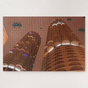 Nacht der Marina City Invasoren