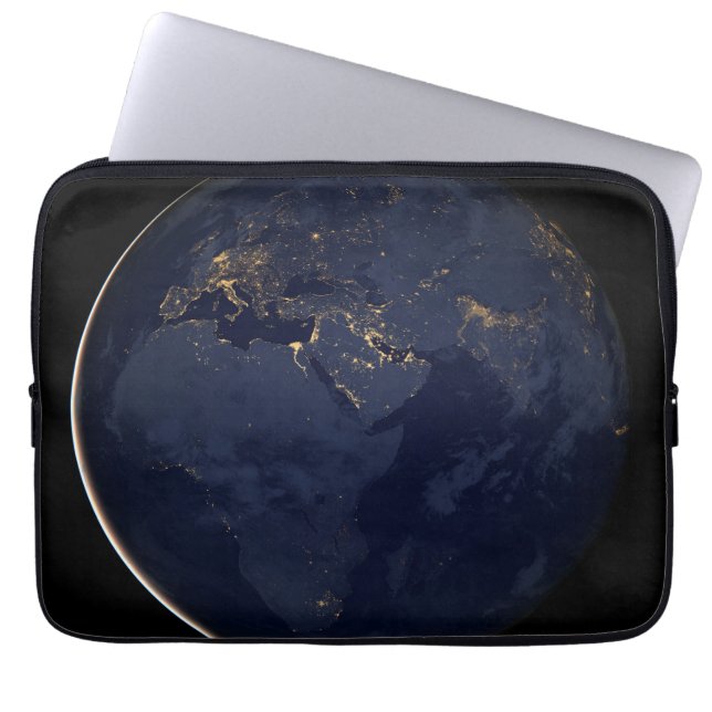 Nachtbeleuchtung in Europa, Afrika und im Nahen Os Laptopschutzhülle (Vorderseite)