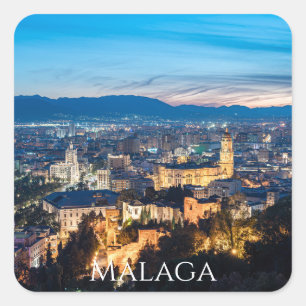 Nachtblick auf die Kathedrale von Malaga, Spanien Quadratischer Aufkleber