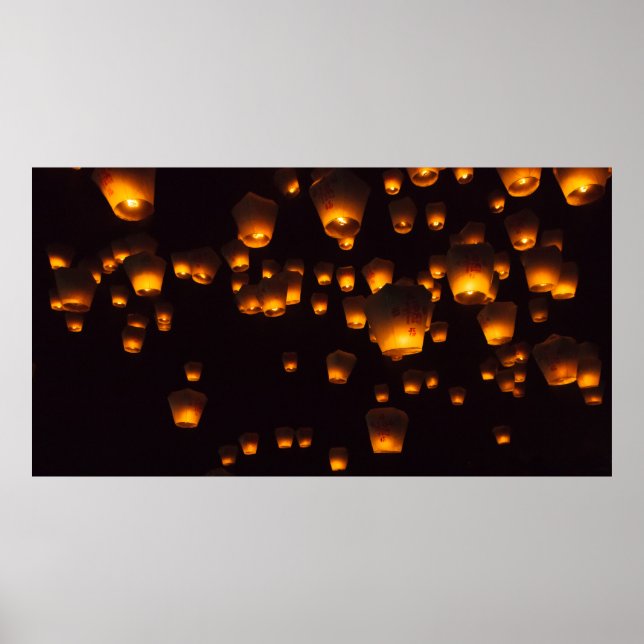 Nachtblick auf Sky Lanterns Poster (Vorne)
